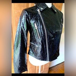 Women’s Faux Croc 🐊 Jacket -XS